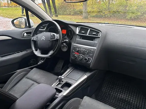 Citroen C4 2013 photo 5