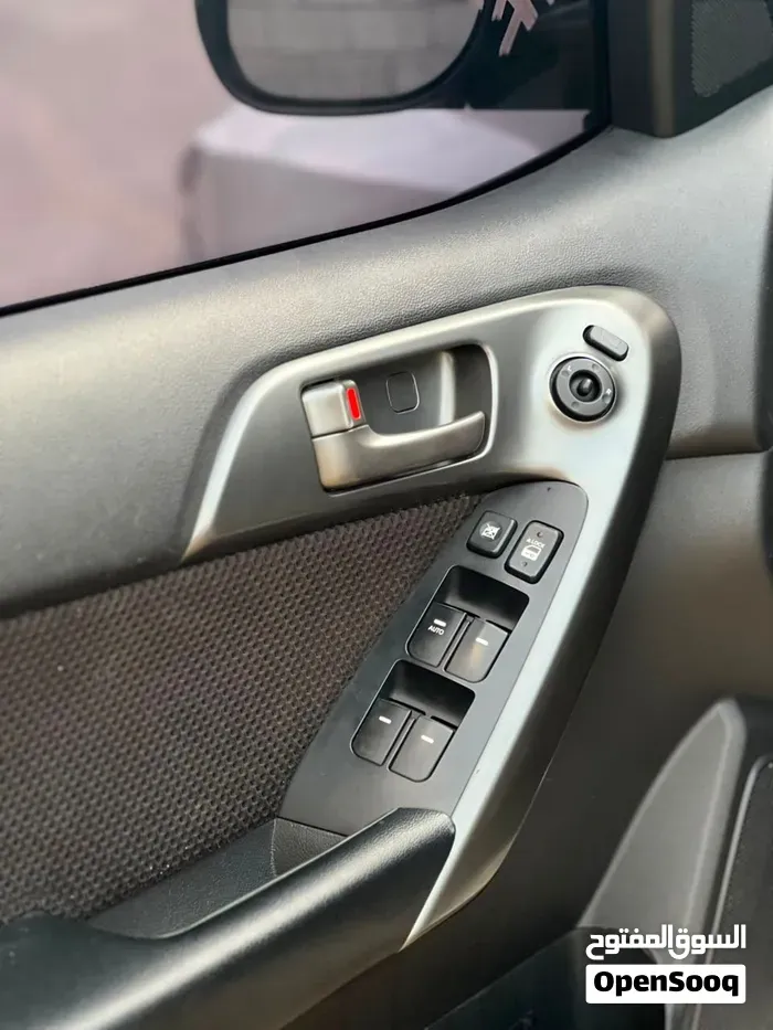Kia Forte 2010 photo 4