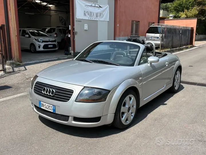 Audi Tt 2000 photo 2