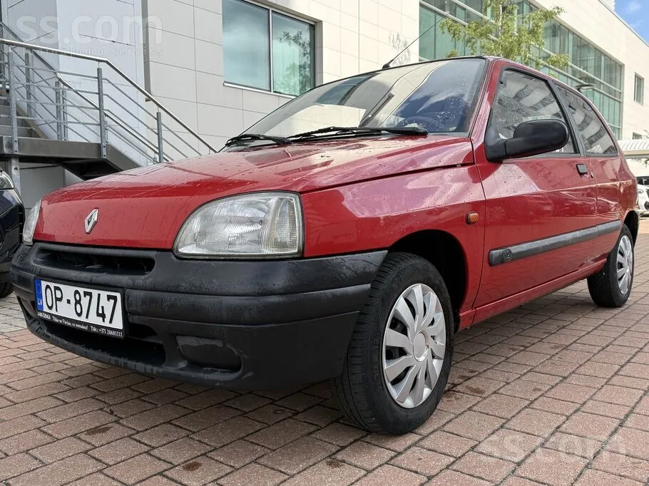 Renault Clio 1996 photo 2