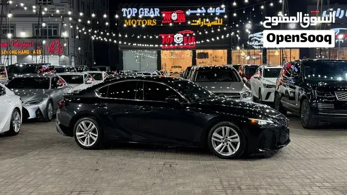 Lexus Is 300 2021 photo 2