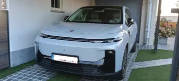 Leapmotor B10
