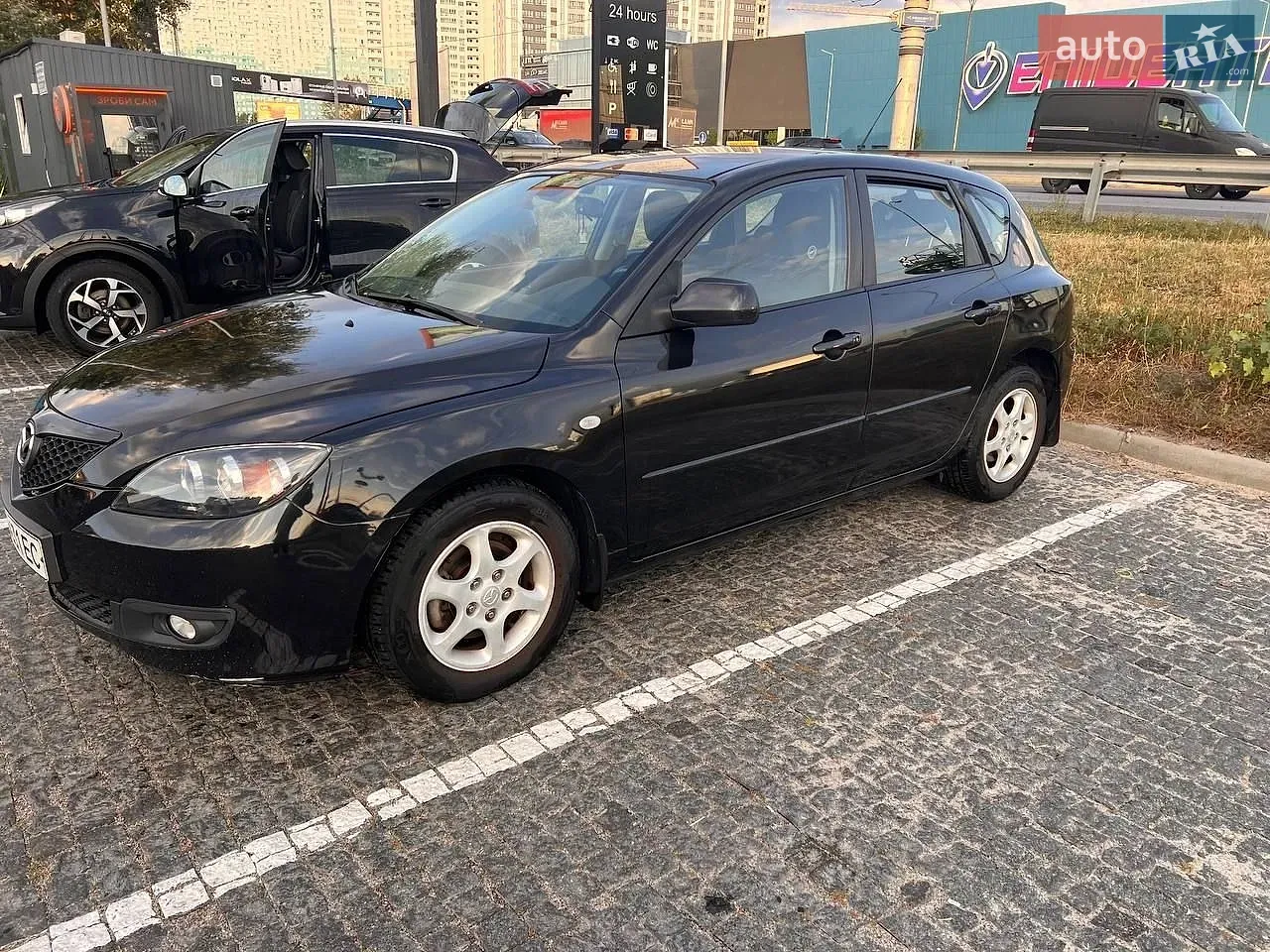 Mazda 3 2006 photo 3