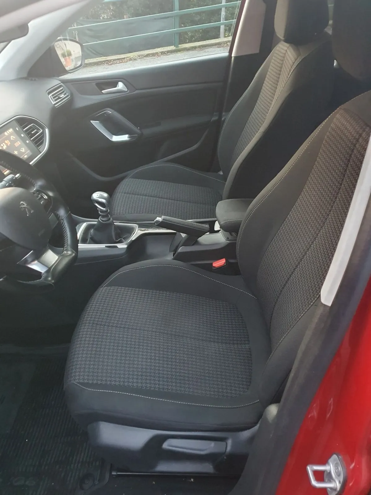 Peugeot 308 2018 photo 5