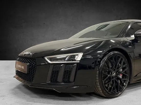 Audi R8 2017 photo 2