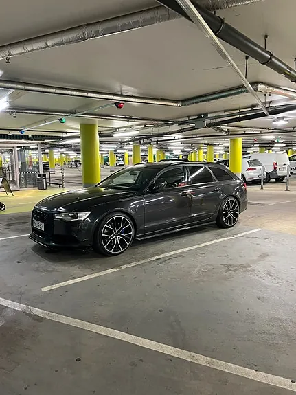 Audi A6 2012 photo 2
