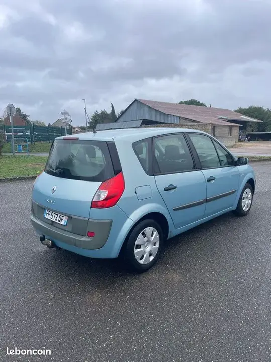 Renault Scenic 2007 photo 2