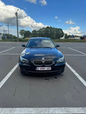 BMW 520I