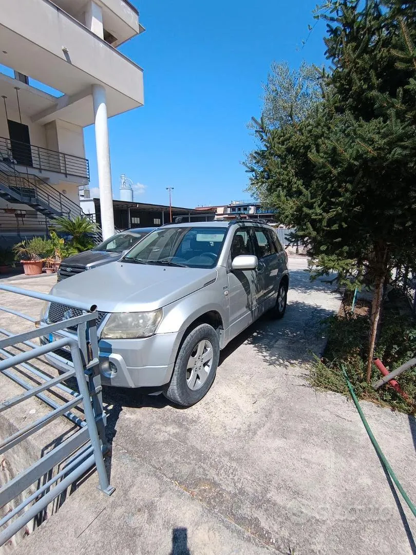 Suzuki Grand Vitara 2007 photo 2