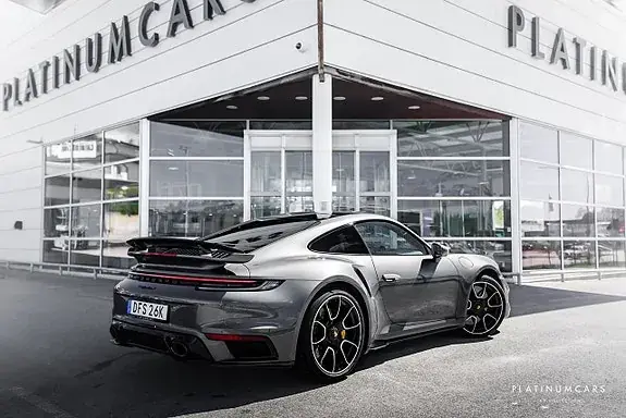 Porsche 911 Turbo S 2021 photo 2