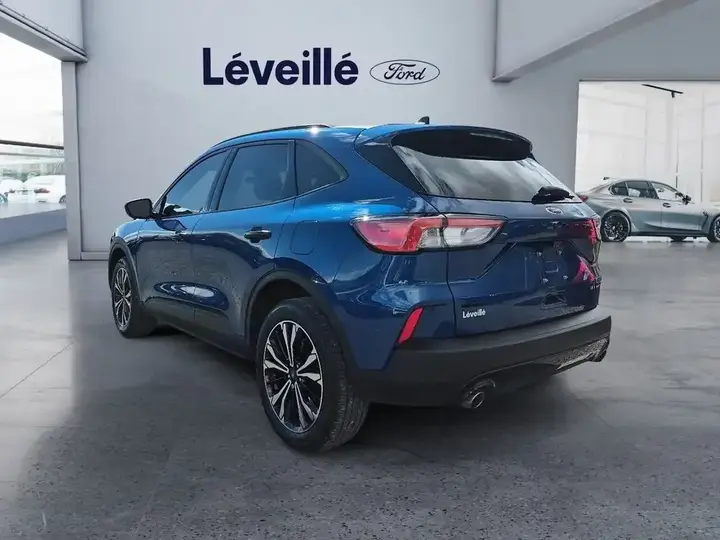 Ford Escape 2022 photo 4