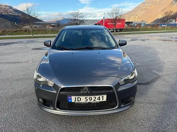 Mitsubishi Lancer 2011 photo 2