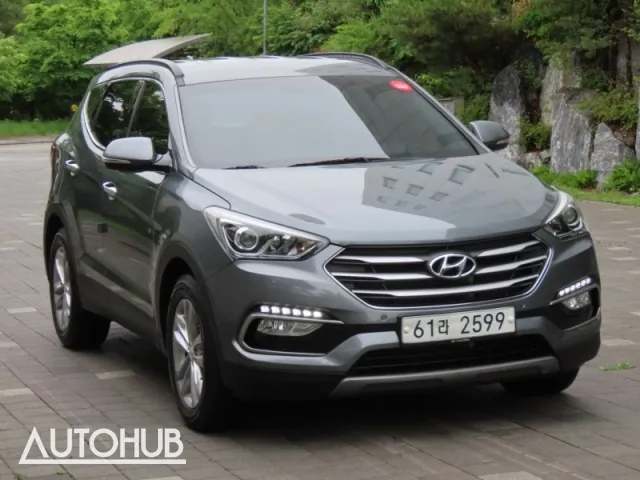 Hyundai Santa Fe 2017 photo 2
