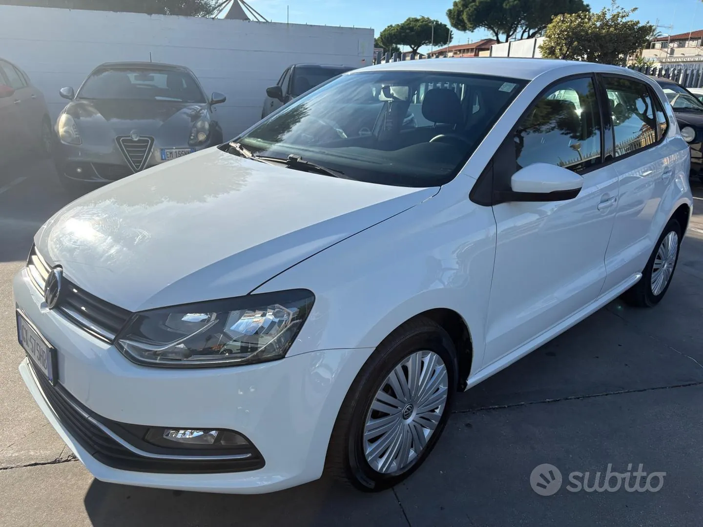 Volkswagen Polo 2014 photo 2