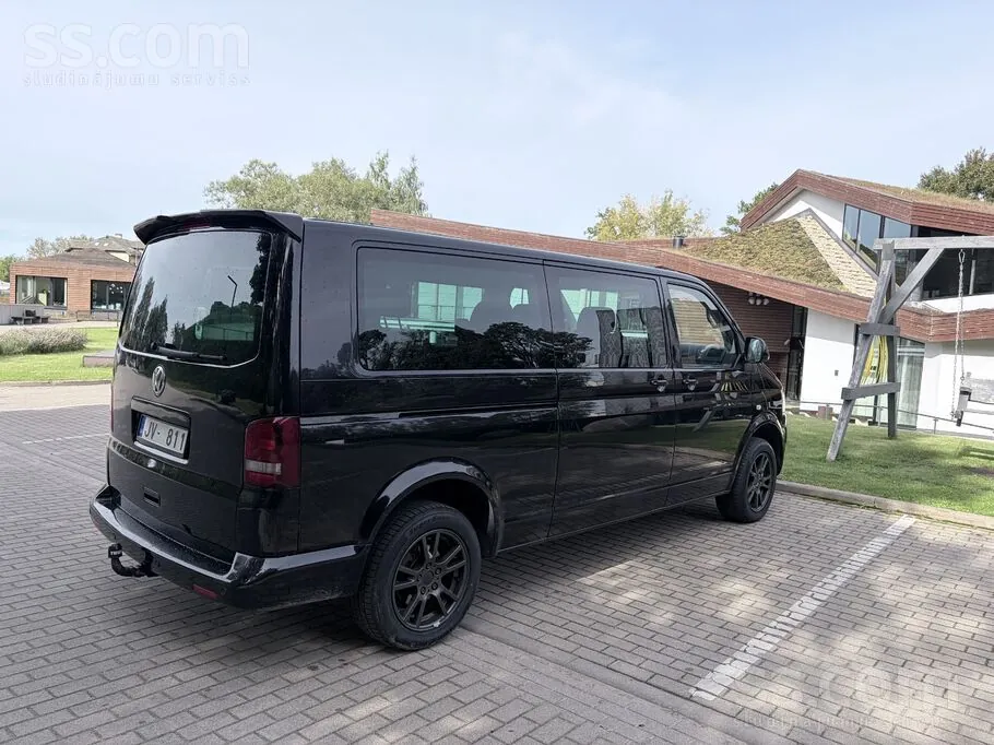 Volkswagen Multivan 2011 photo 3