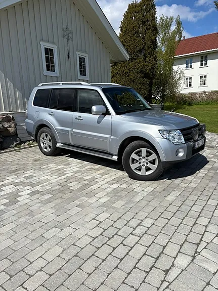 Mitsubishi Pajero 2007 photo 2