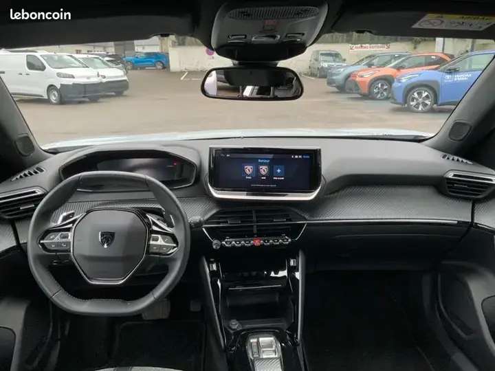 Peugeot 2008 2024 photo 5