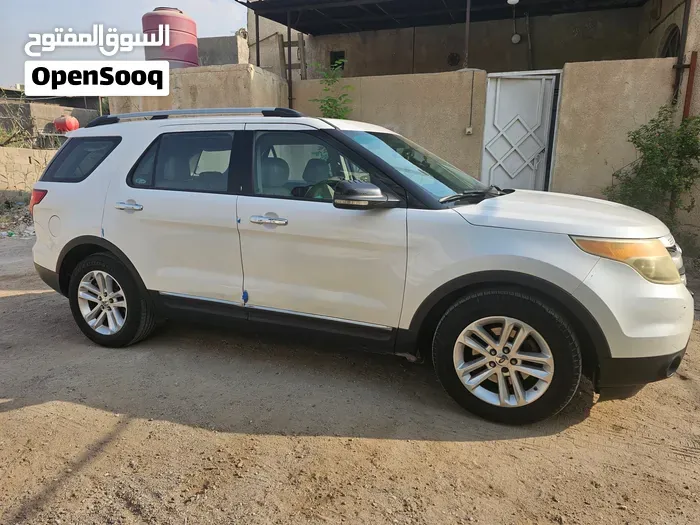 Ford Explorer 2011 photo 4
