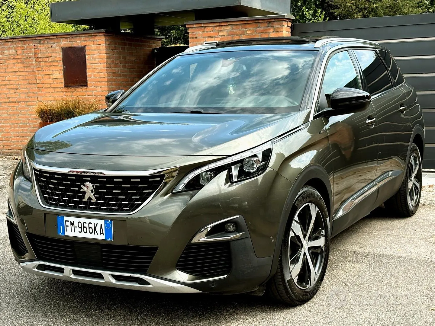 Peugeot 5008 2018 photo 2