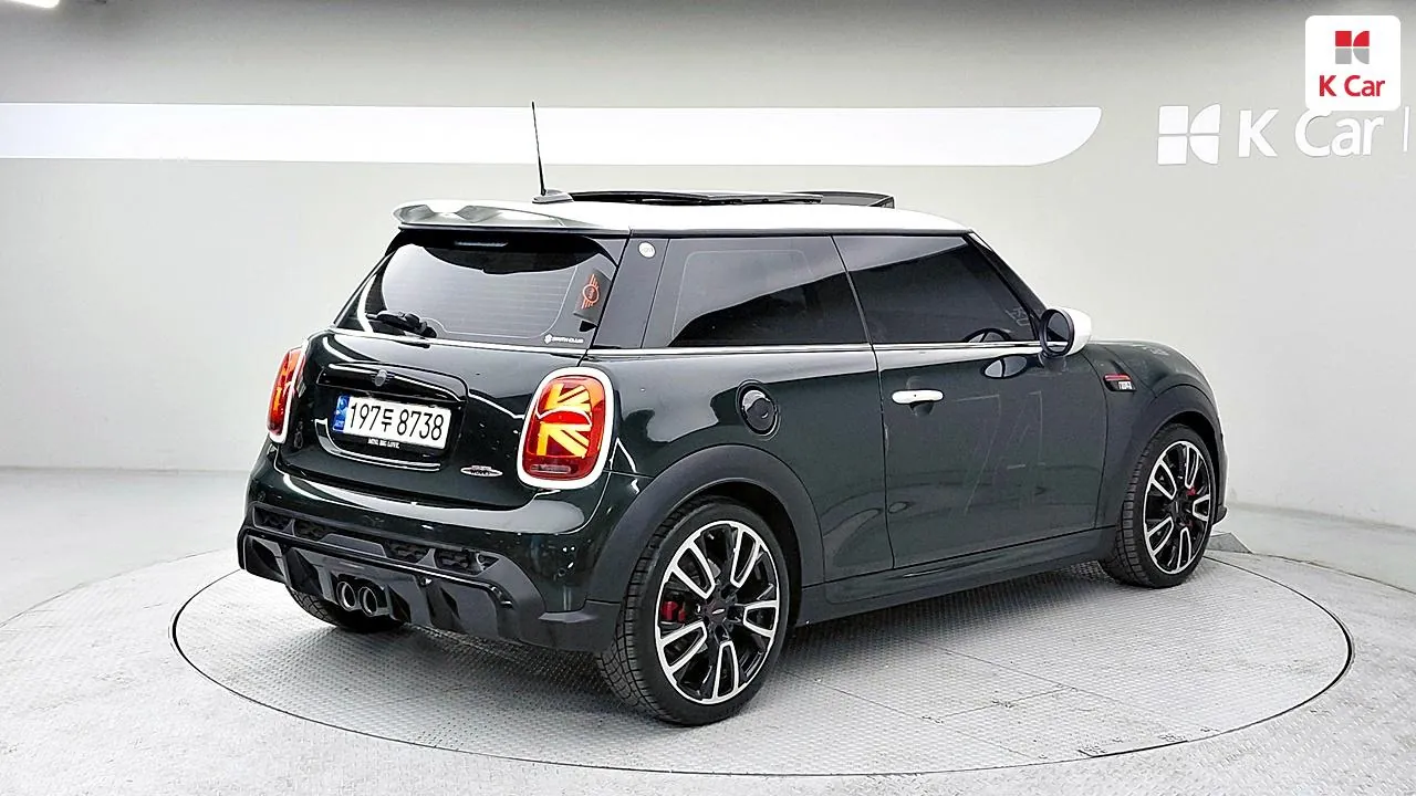 Mini Cooper (3Rd Gen Jcw Anniversary Edition) 2022 photo 4