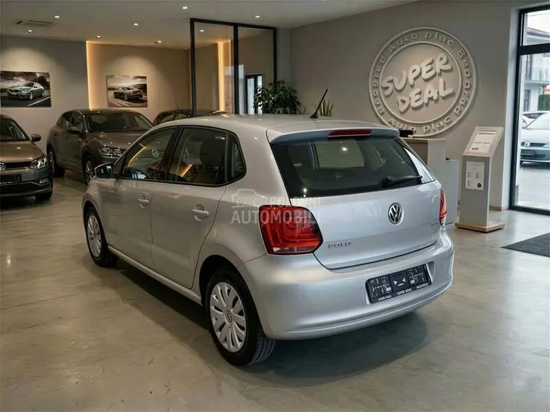 Volkswagen Polo 2010 photo 4