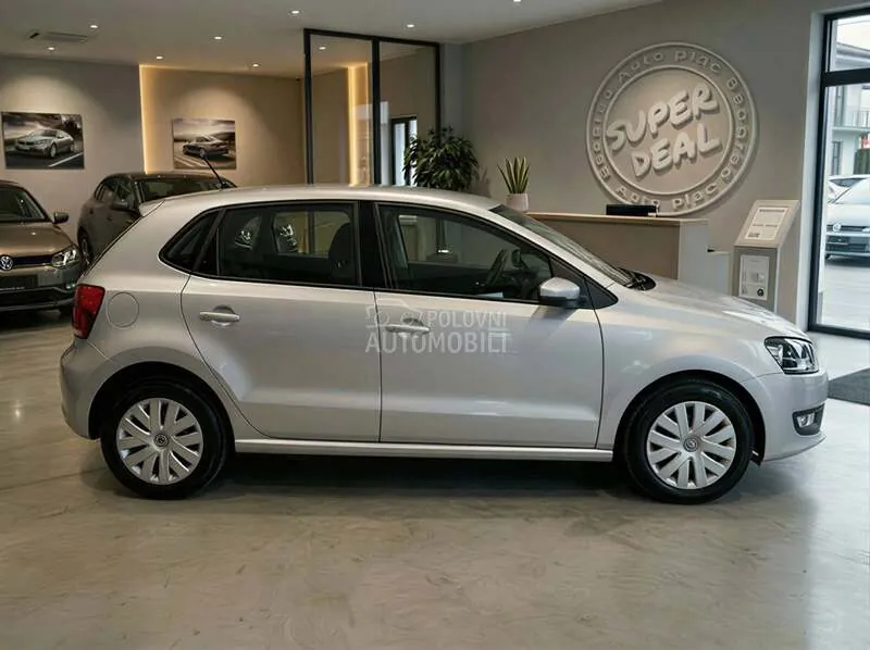Volkswagen Polo 2010 photo 3
