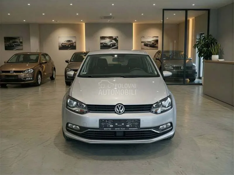 Volkswagen Polo 2010 photo 2