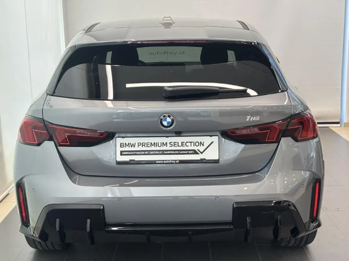 BMW 1 Series 2026 photo 3