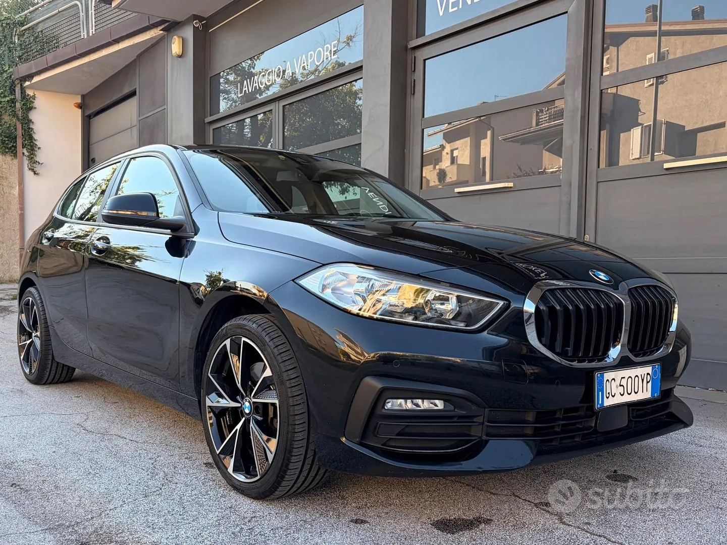 BMW 1 Series 2020 photo 2