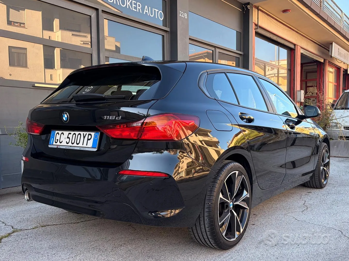 BMW 1 Series 2020 photo 3