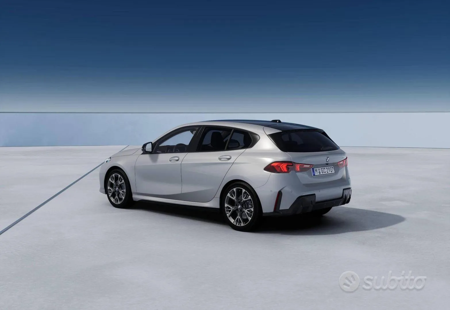 BMW 1 Series 2022 photo 2