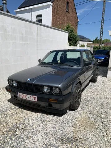 BMW E30