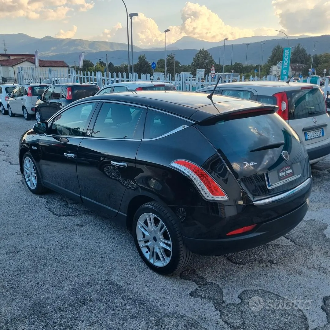 Lancia Delta 2011 photo 4