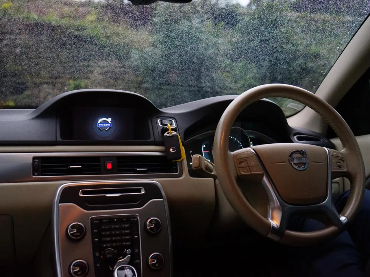 Volvo V70 2013 photo 2