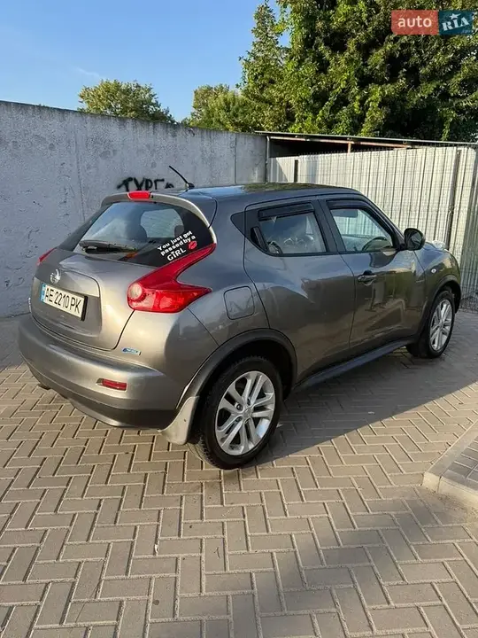 Nissan Juke 2013 photo 4