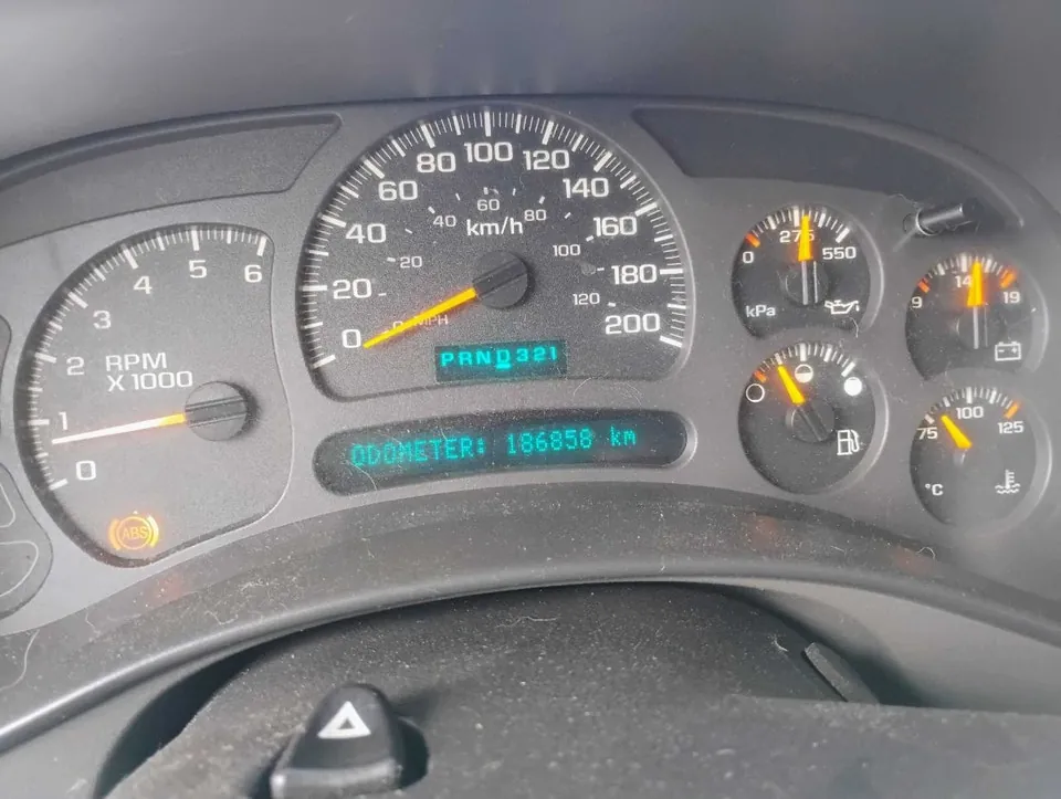 Chevrolet Tahoe 2003 photo 2