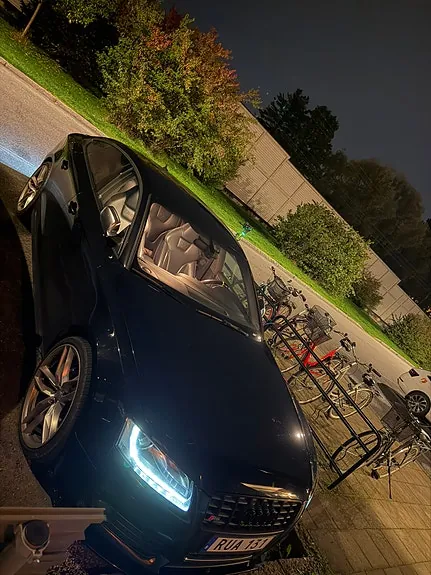 Audi S5 2011 photo 3