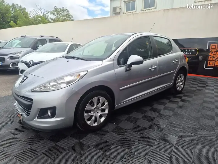 Peugeot 207 2013 photo 4