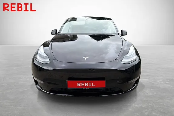 Tesla Model Y 2025 photo 2