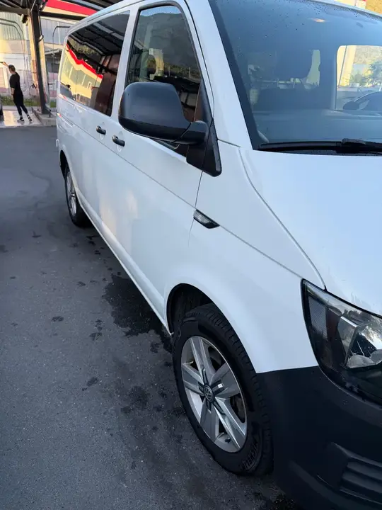 Volkswagen T6 2017 photo 2