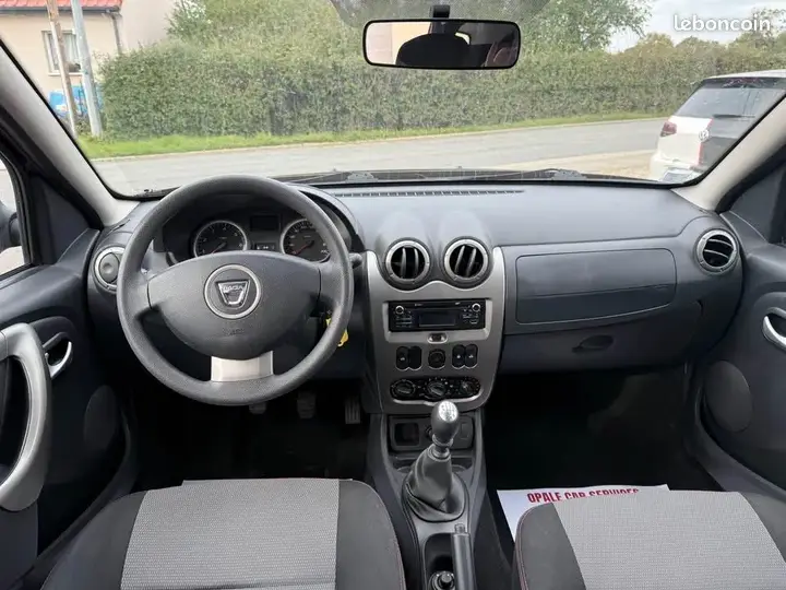 Dacia Duster 2013 photo 2