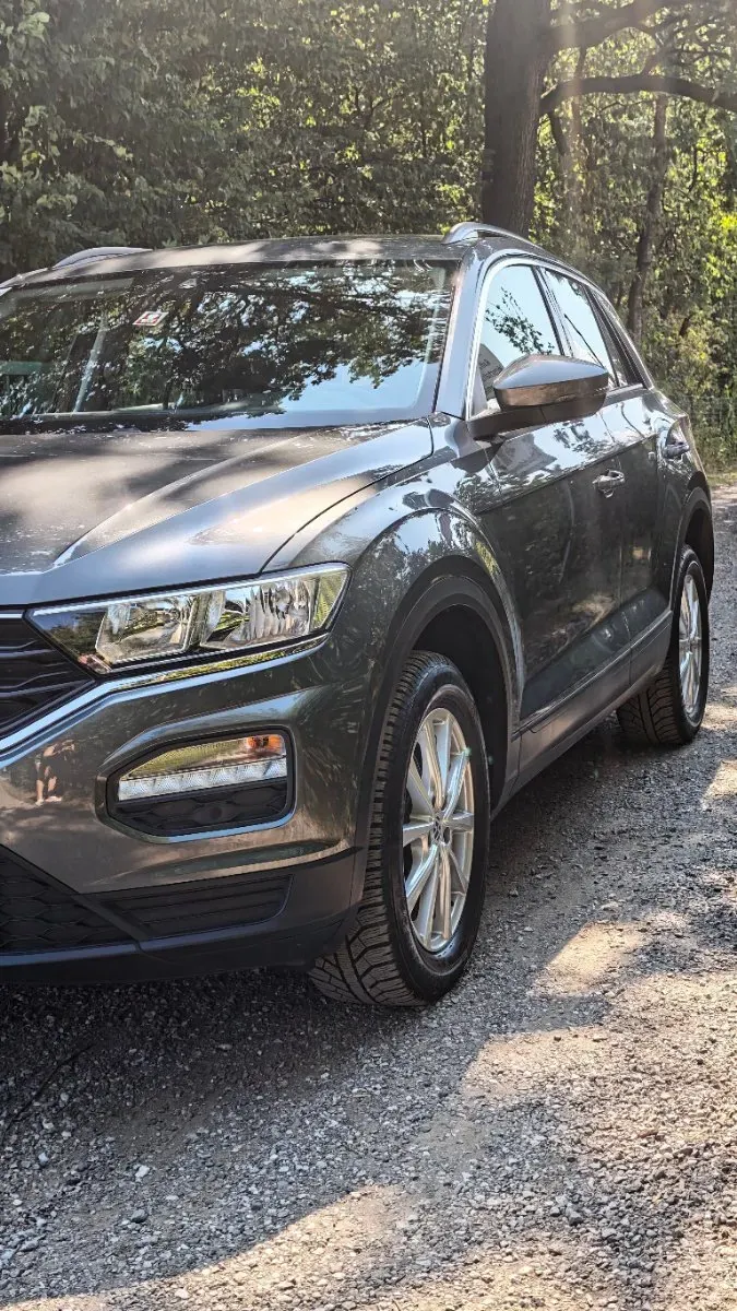 Volkswagen T-Roc 2021 photo 2