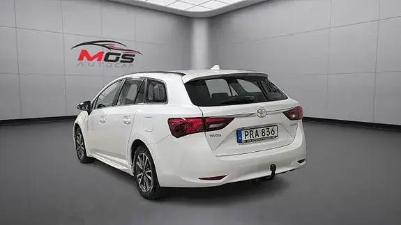 Toyota Avensis 2016 photo 4