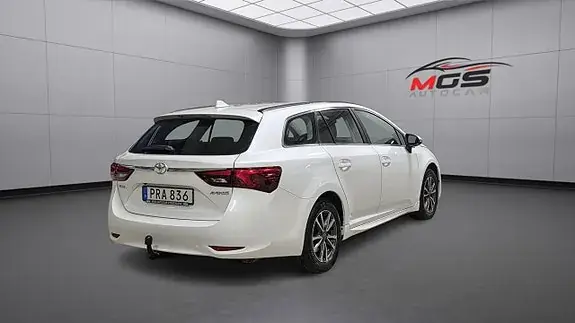 Toyota Avensis 2016 photo 3
