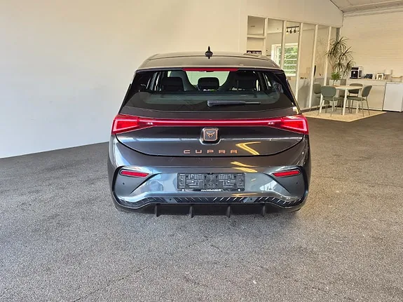 Cupra Born 2023 photo 5