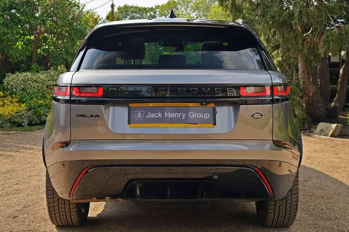Land Rover Range Rover Velar 2022 photo 4