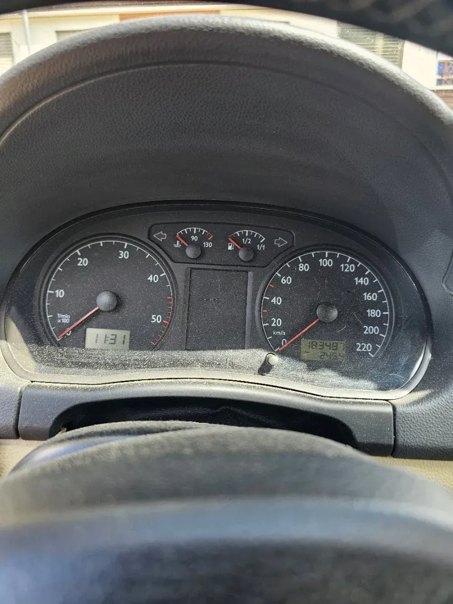 Volkswagen Polo 2004 photo 3