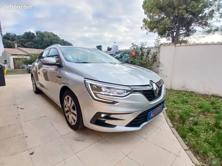 Renault Megane 2020 photo 2