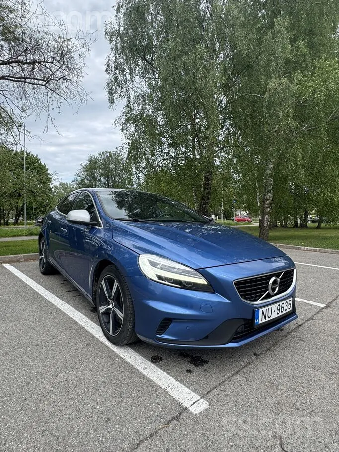 Volvo V40 2019 photo 3