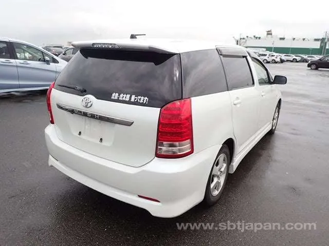 Toyota Wish 2007 photo 4
